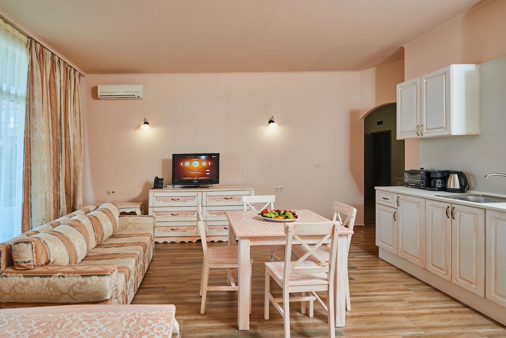 Two Bedroom Apartment Sea View photo 1