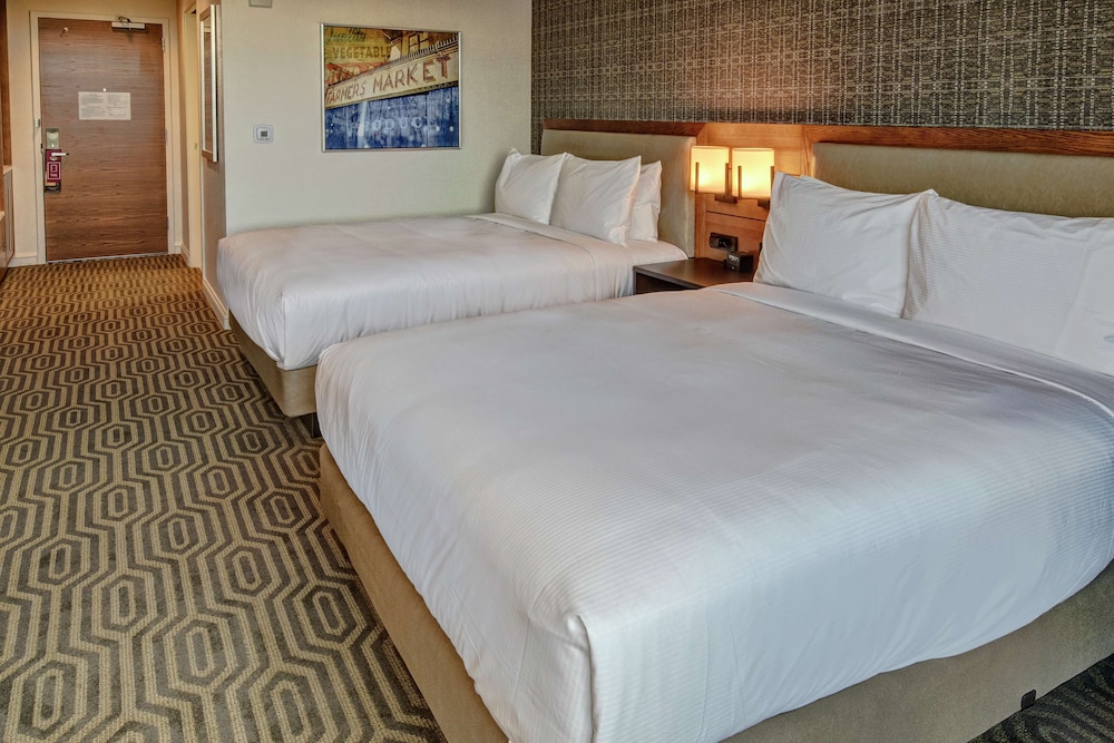 ADA Accessible, Room, 2 Queen Beds, Accessible, Bathtub photo 3