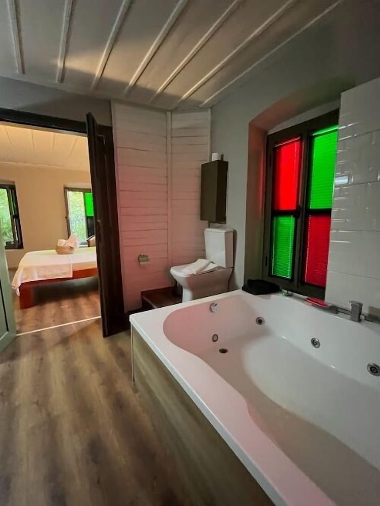 Comfort Room photo 3