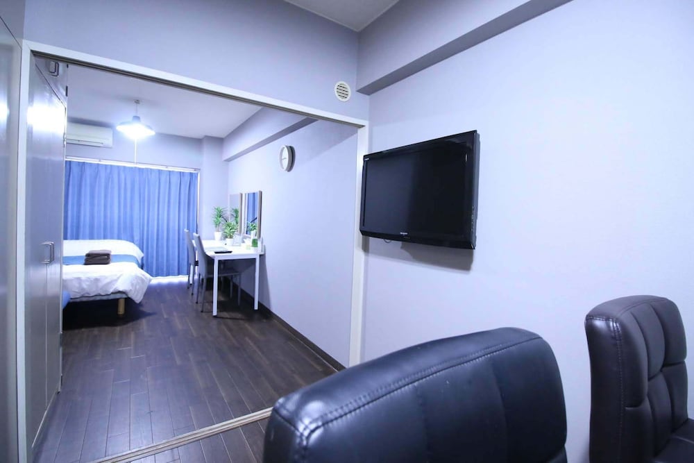 MG103 Apartment with 2 Bedrooms and Dining Kitchen photo 3