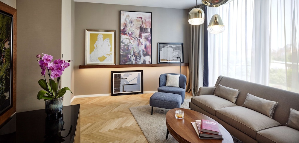 Deluxe Suite (Andaz)