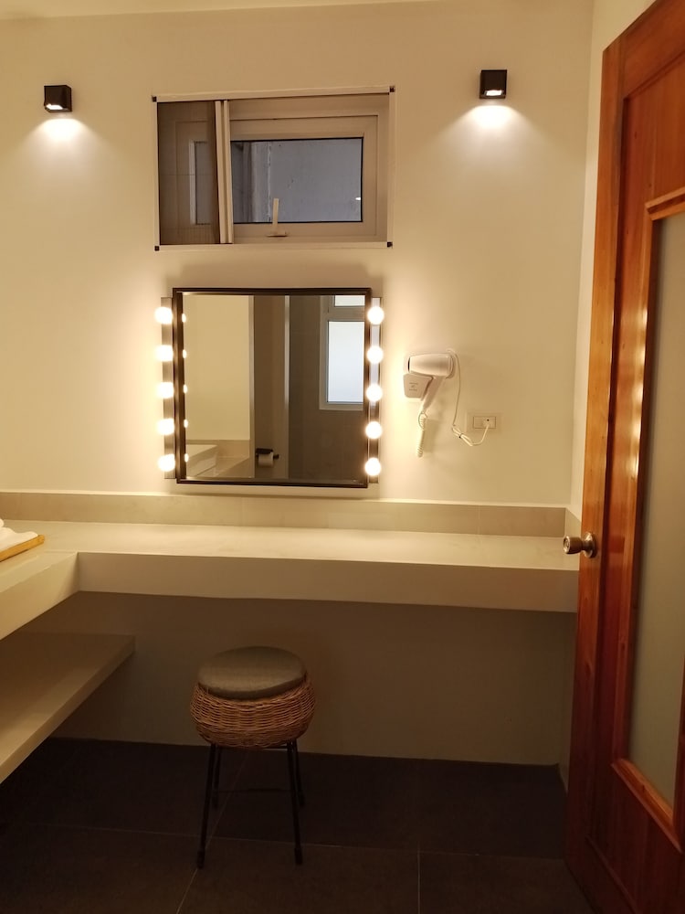 Deluxe Double Room - Photo 6