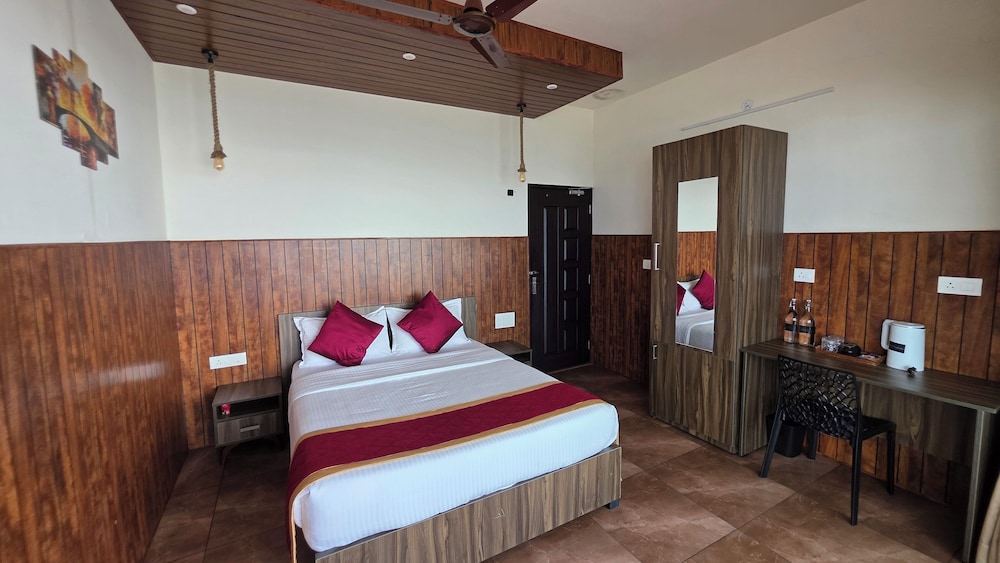 First Floor -Sea View Deluxe Room photo 2