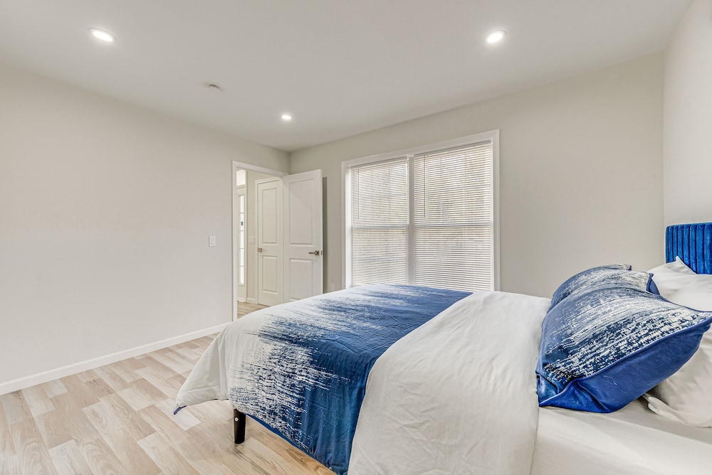House (4 Bedrooms) photo 3