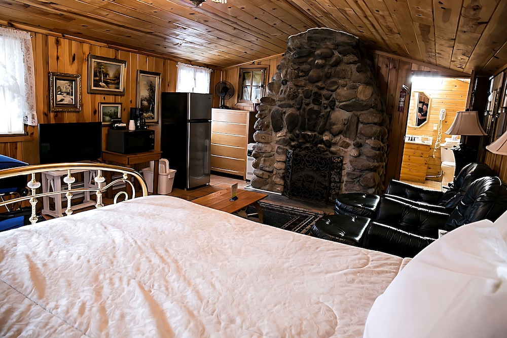 Historical Nugget, Cabin 7 photo 1