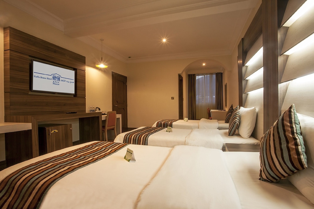 Standard Triple Room - Photo 3