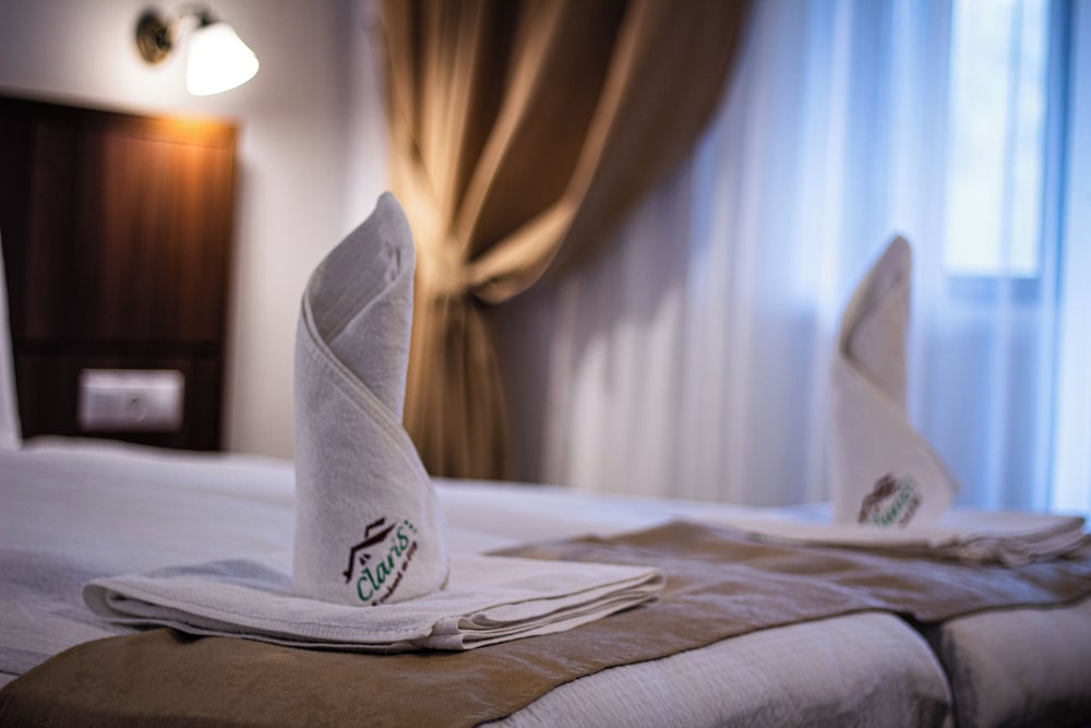 Standard Double or Twin Room, Balcony, Garden View