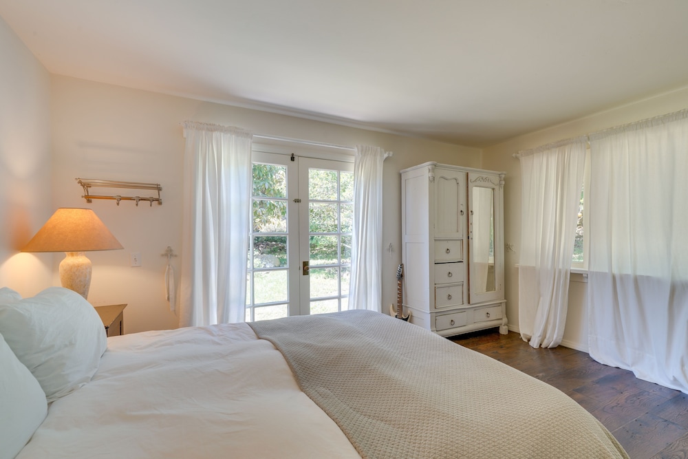 Cottage (2 Bedrooms) photo 1