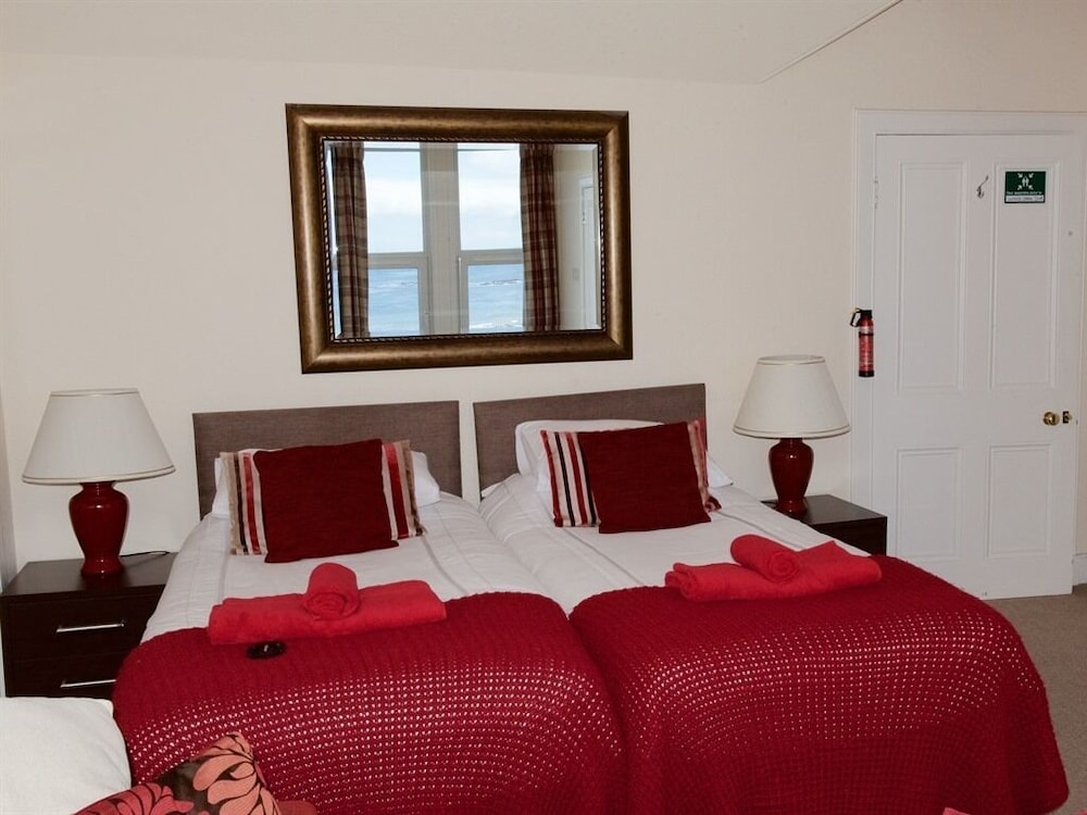 Double Or Twin Room, Ensuite, Sea View (And Panoramic)
