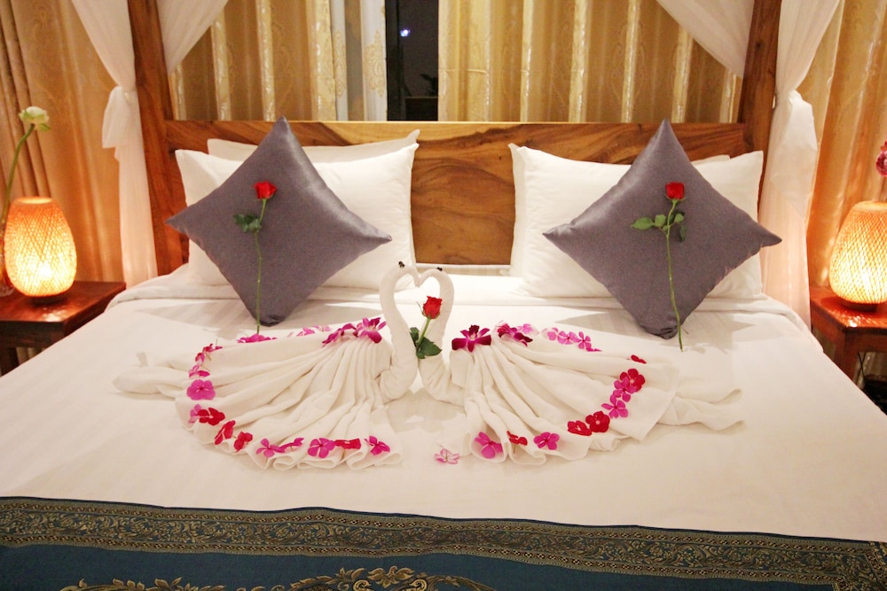 Deluxe Suite - Photo 1