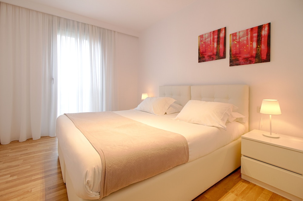 Premium Apartment, 3 Bedrooms photo 3