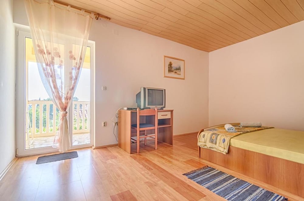 Apartment (A5)