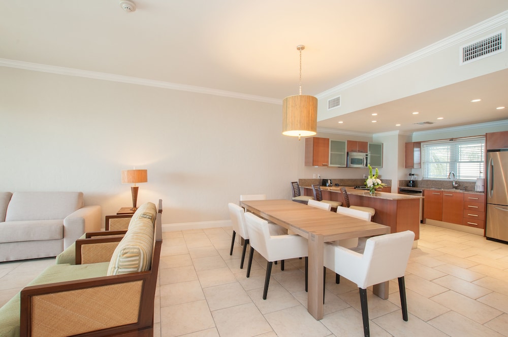 Suite, 2 Bedrooms, Oceanfront - Photo 5