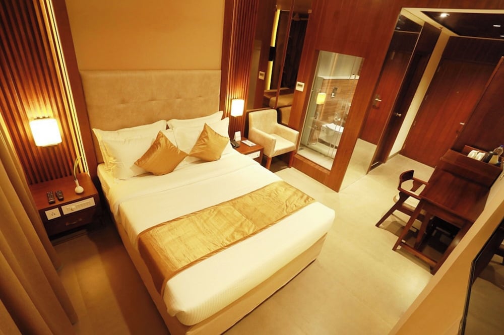 Executive Double Room, City View