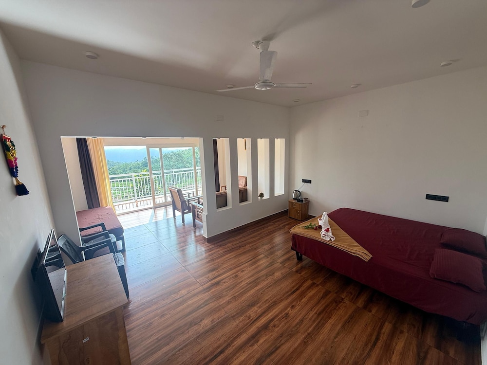 Family Studio Suite photo 1