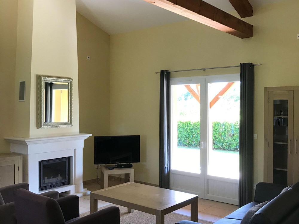 Superior Apartment 3 bedrooms 8 people photo 2