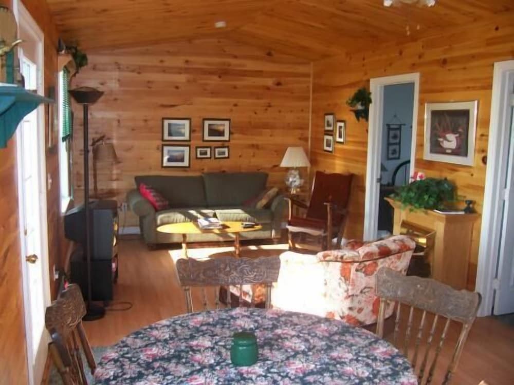 Deluxe Cottage, 2 Bedrooms, Ocean View (Janet) photo 1