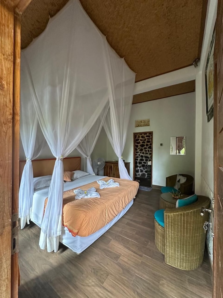 Basic Double Room, 1 Bedroom, Garden View photo 2