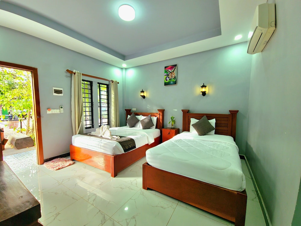 Twin Room, Garden View