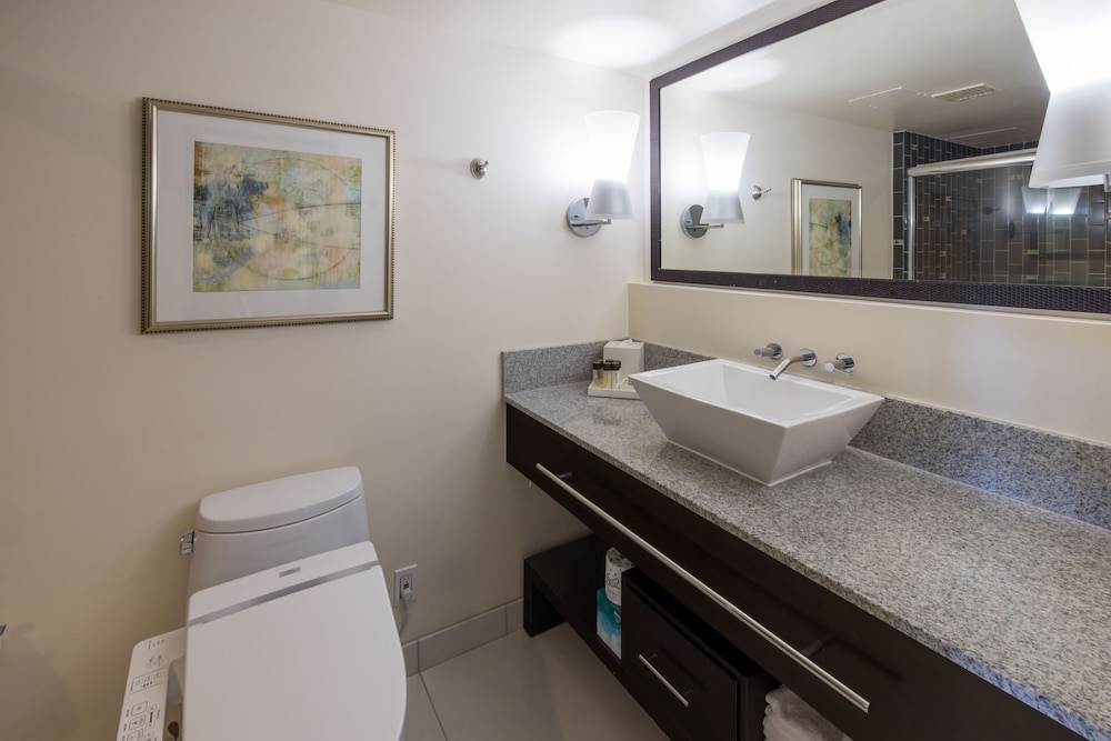 Condo, 1 Bedroom, Partial Ocean View - Photo 8