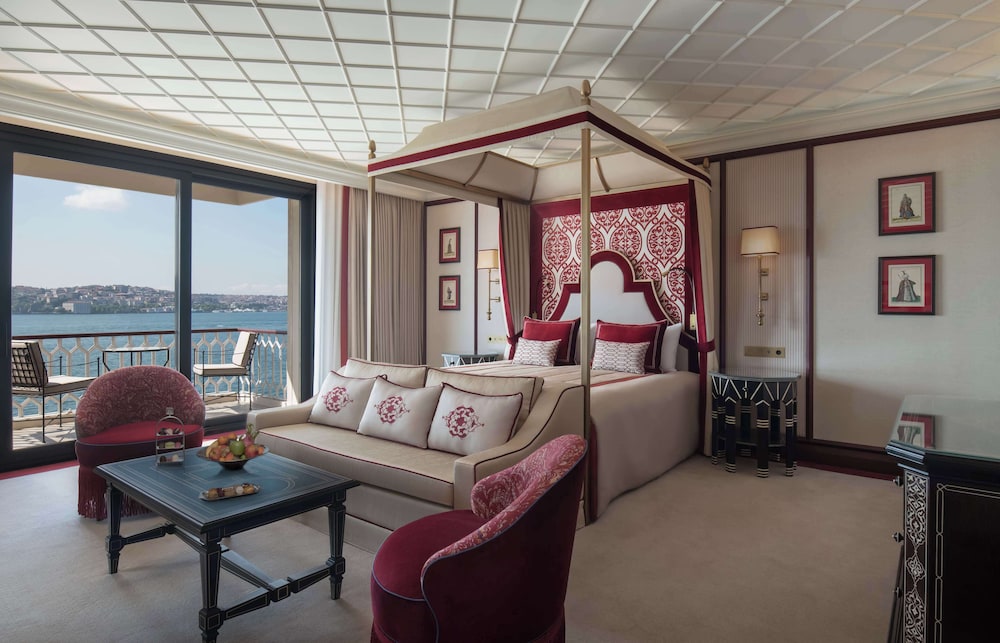 Deluxe Suite, 2 Bedrooms (Component, 2 King)