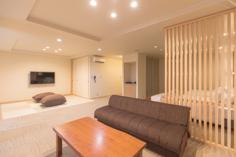 Western-Japanese Style Room (6F), Non Smoking photo 1