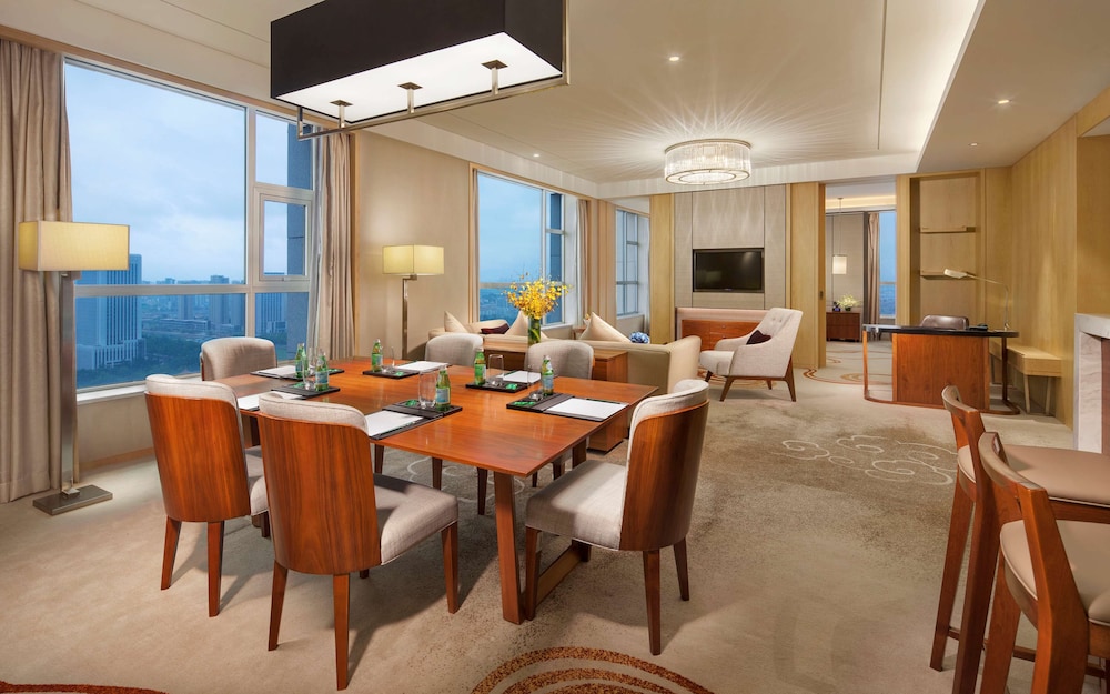 Presidential Suite photo 1