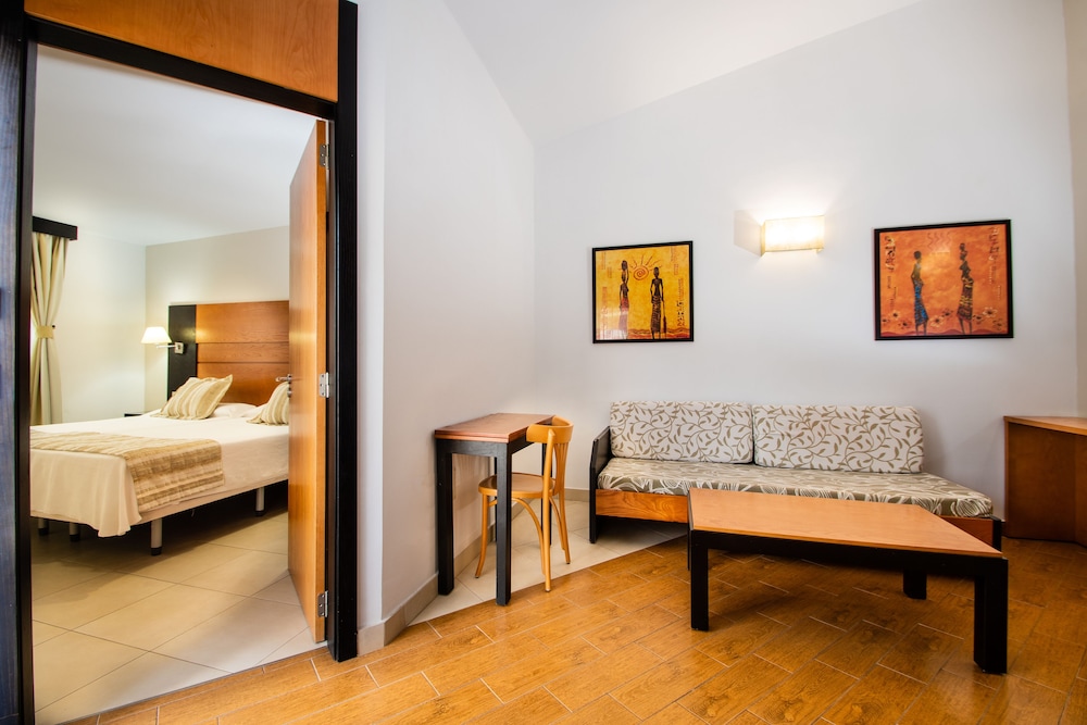Bungalow, 1 Bedroom (2 adults and 2 children) photo 2