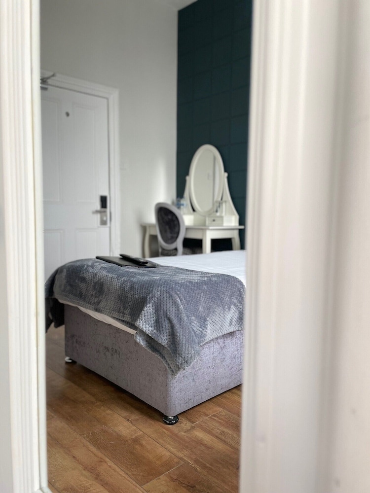 Twin Room, Ensuite - Photo 5