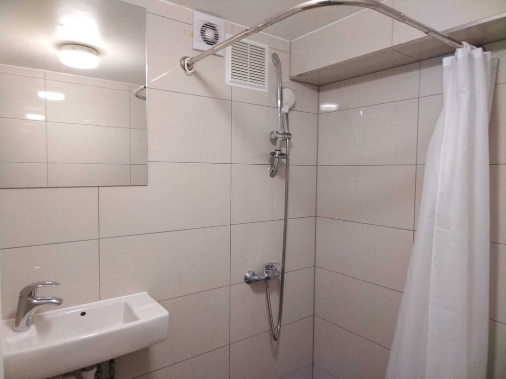 Suite, Ensuite (with mezanine ) photo 3