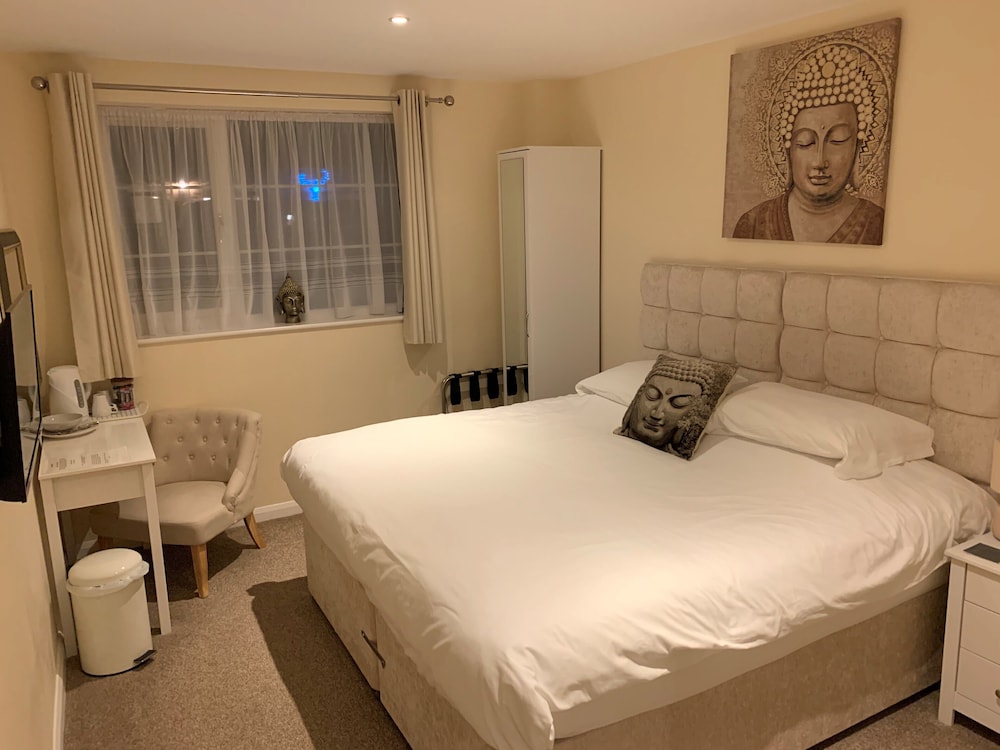 Double or Twin Room - Photo 2