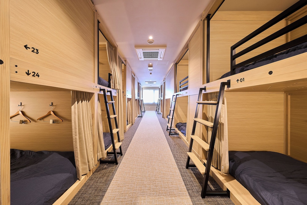 Female Single Dormitory Bed, Non Smoking (Bunk Bed)