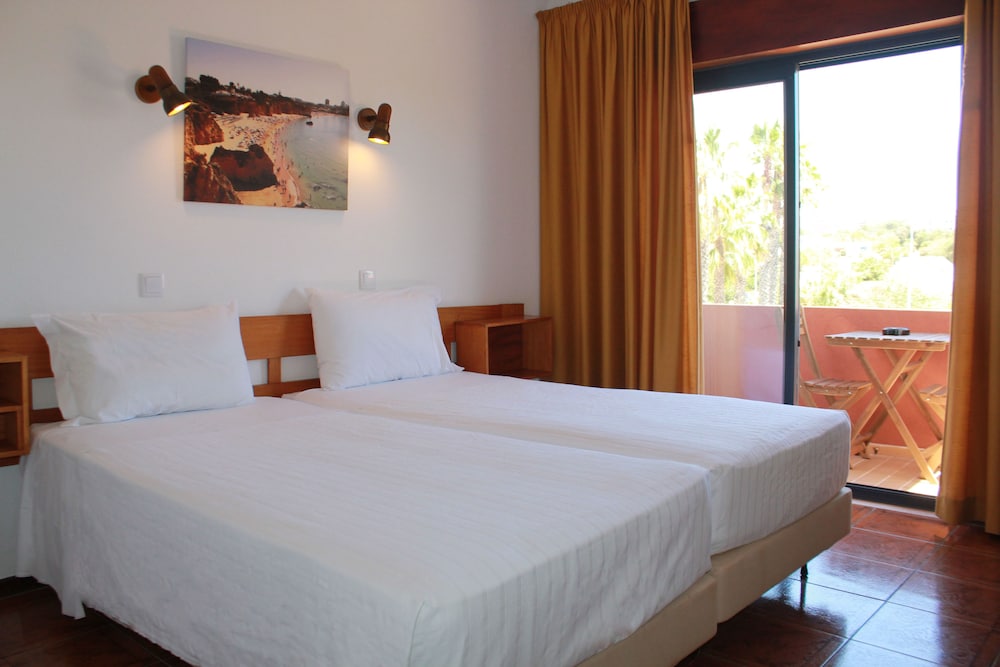 Superior Twin Room, Balcony, Garden View