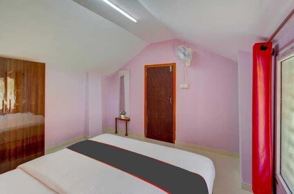 Deluxe Triple Room, Garden View