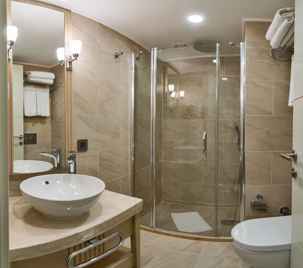 Economy Double Room photo 3