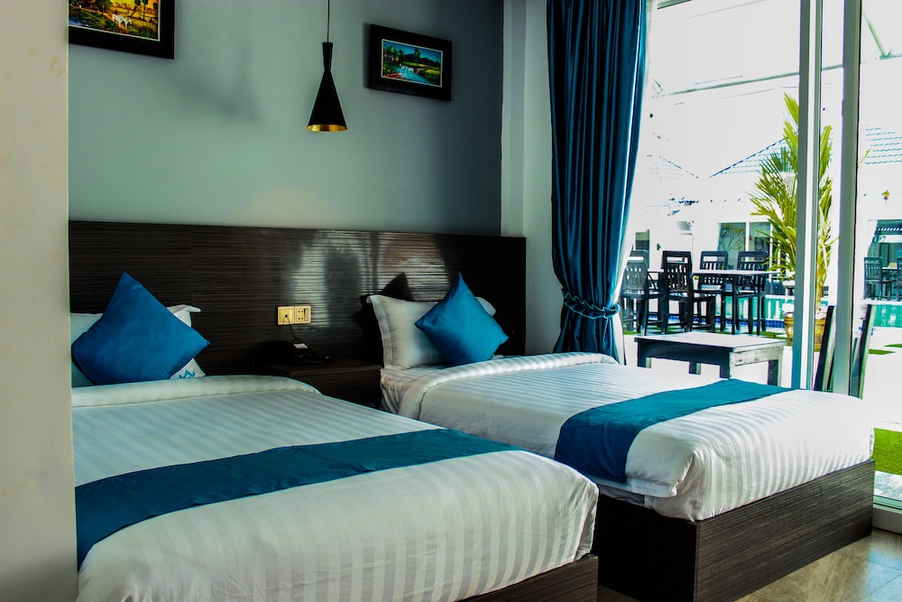 Superior Twin Room photo 2