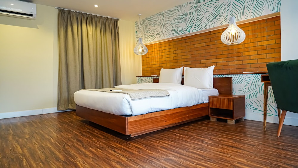 Classic Room, City View