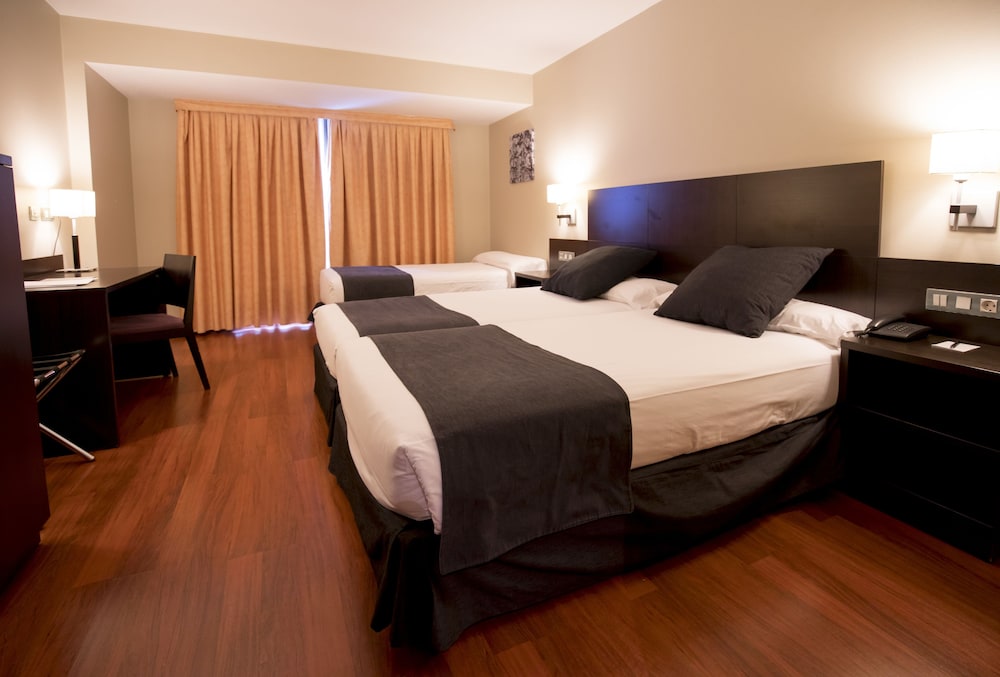 Triple Room, 2 adults and 1 child