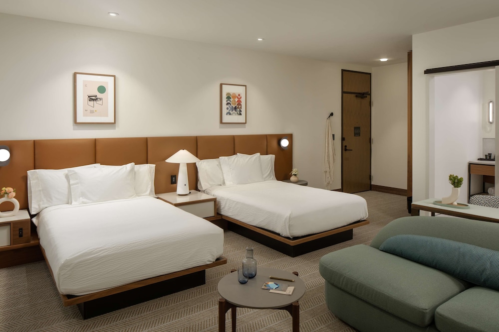 Room, 2 Double Beds, Accessible (Lightwell Room) - Photo 6