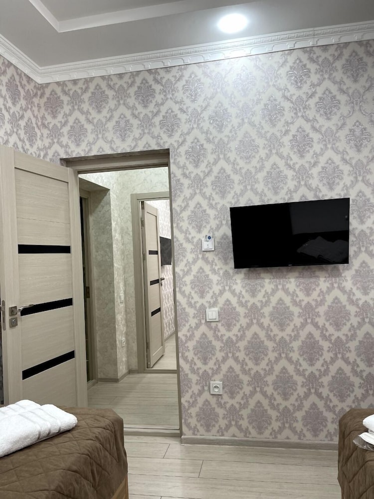 Family Quadruple Room - Photo 10