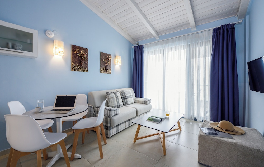 Superior Studio, Sea View photo 3