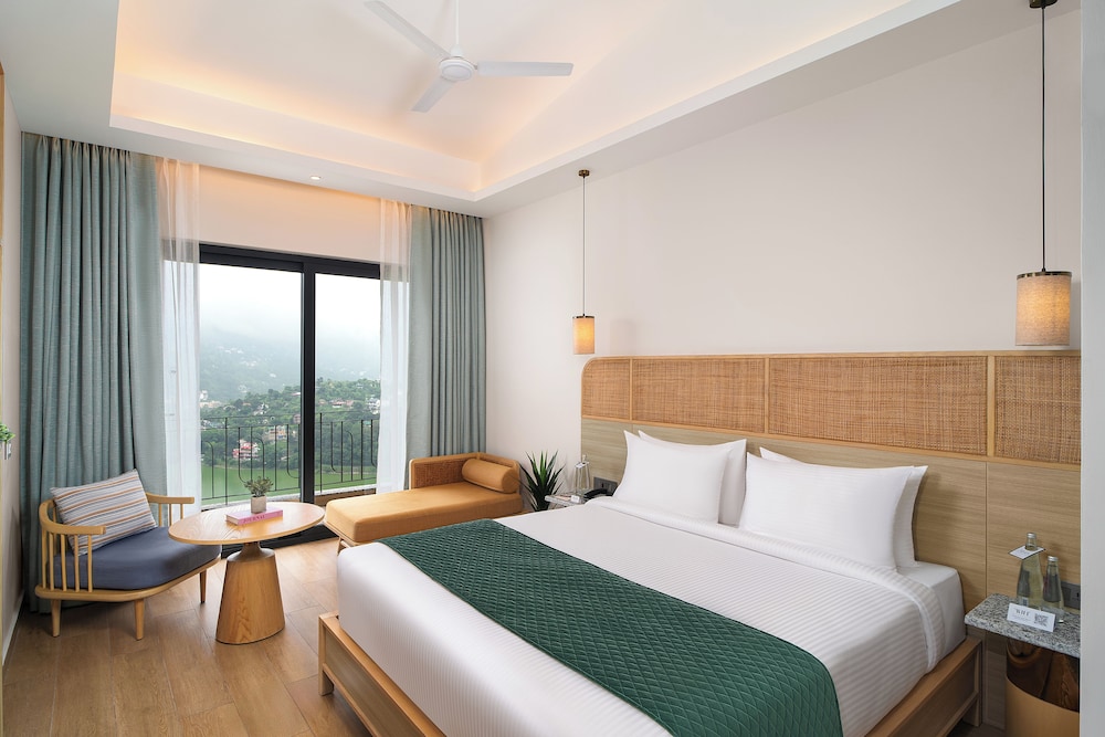 Luxury Lake View Room photo 1