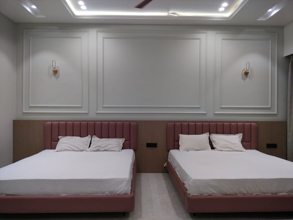 Luxury Double Room, City View