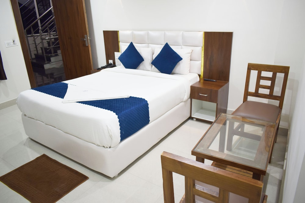 Deluxe Double Room photo 2