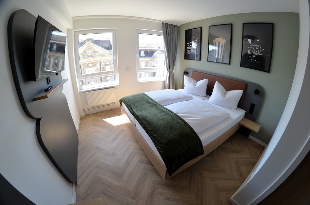Comfort Double Room, City View
