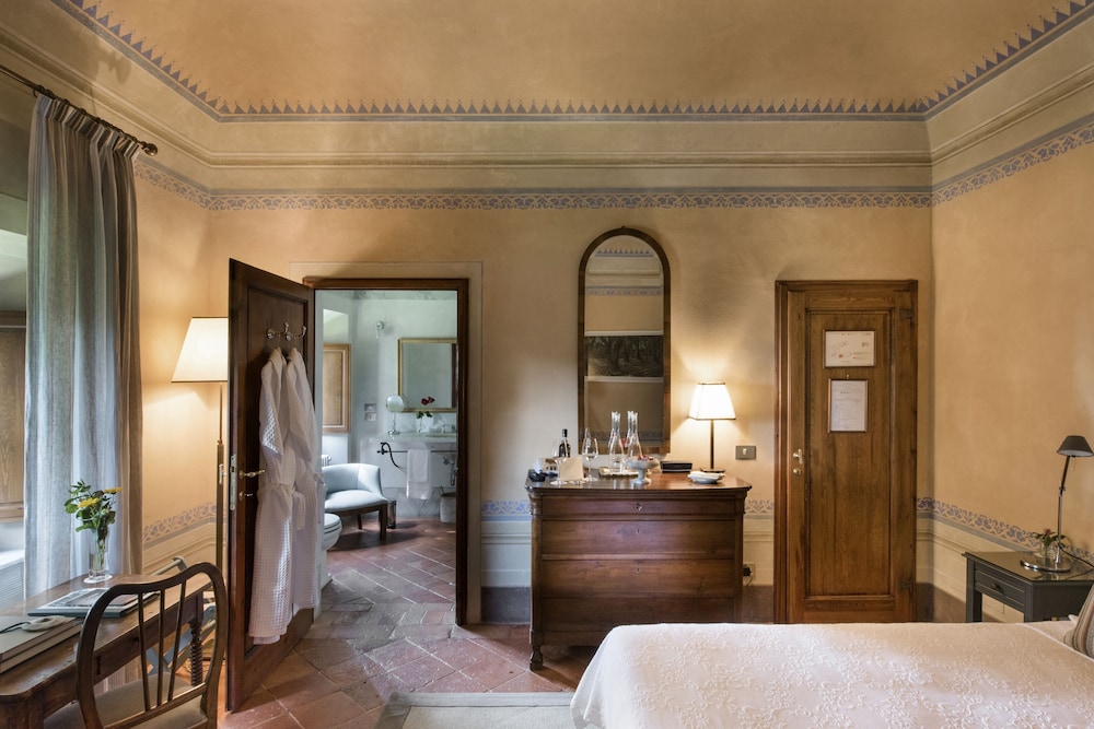 Superior Room, 1 Queen Bed (Villa Room with view)