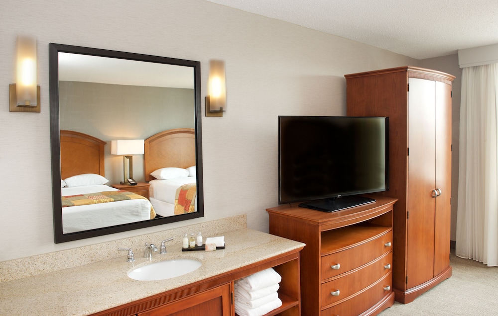 King Suite, 2 Rooms photo 2