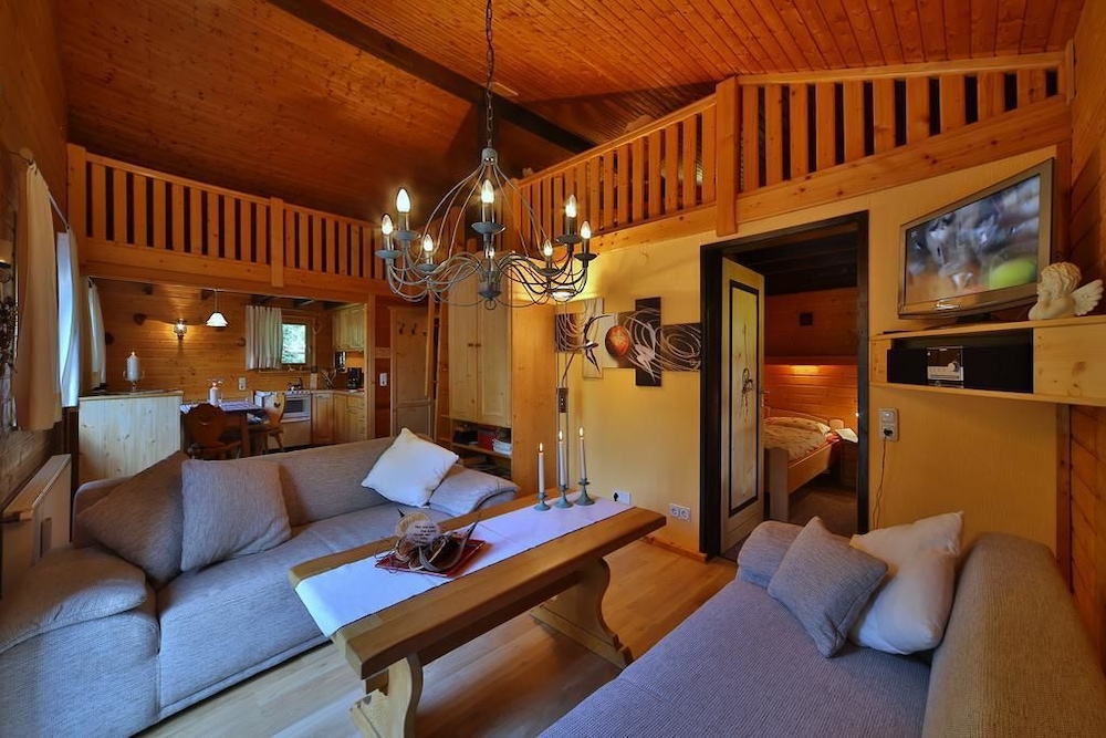 Classic Cottage, Lake View photo 1