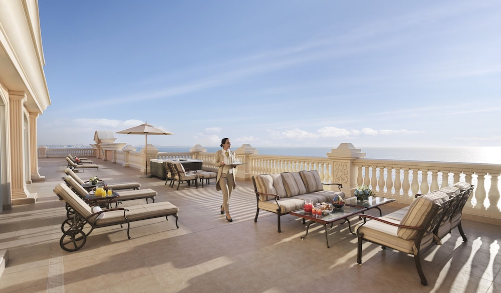Premier Suite, Club Lounge Access (Balcony)