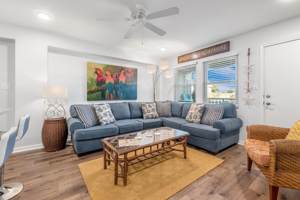 Condo, 1 King Bed with Sofa bed, Patio, Pool View (Sunrise Villas 101) photo 1